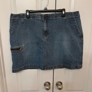 Vintage Size 22 Venezia Denim Skort with Zipper Pocket Detail